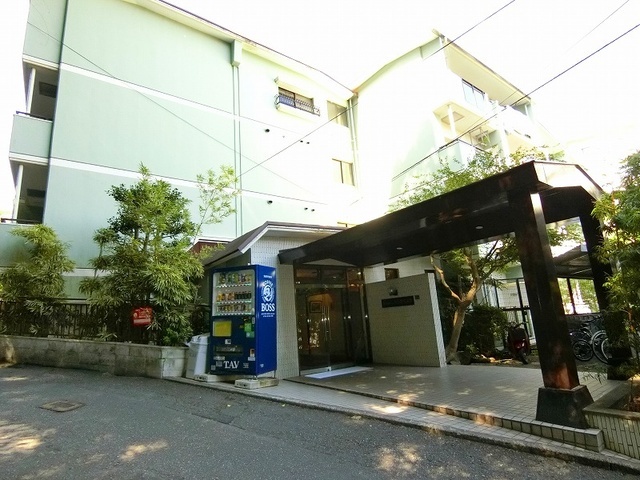 b 09750