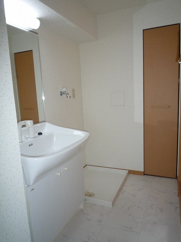 r3 11440011
