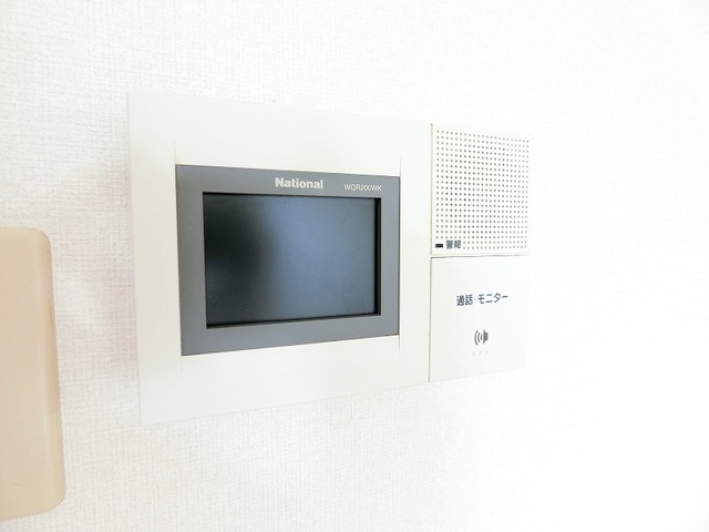 r10 53040021