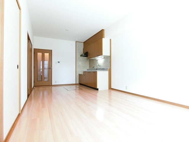 r1 53040021